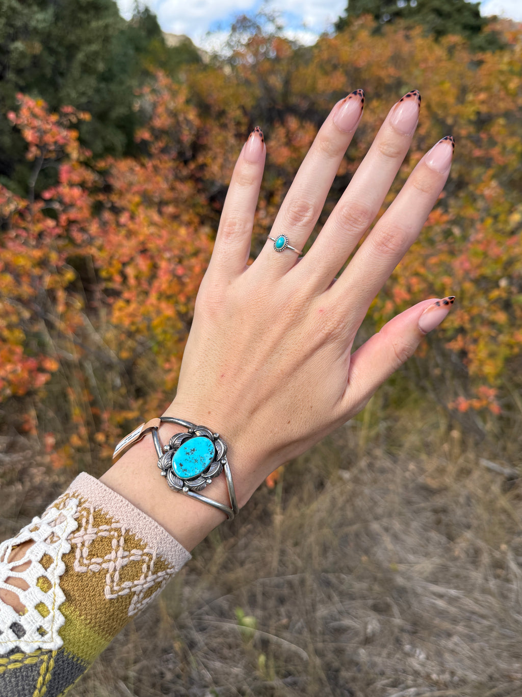 Artist Signed Vintage Navajo Kingman Turquoise Cuff Bracelet