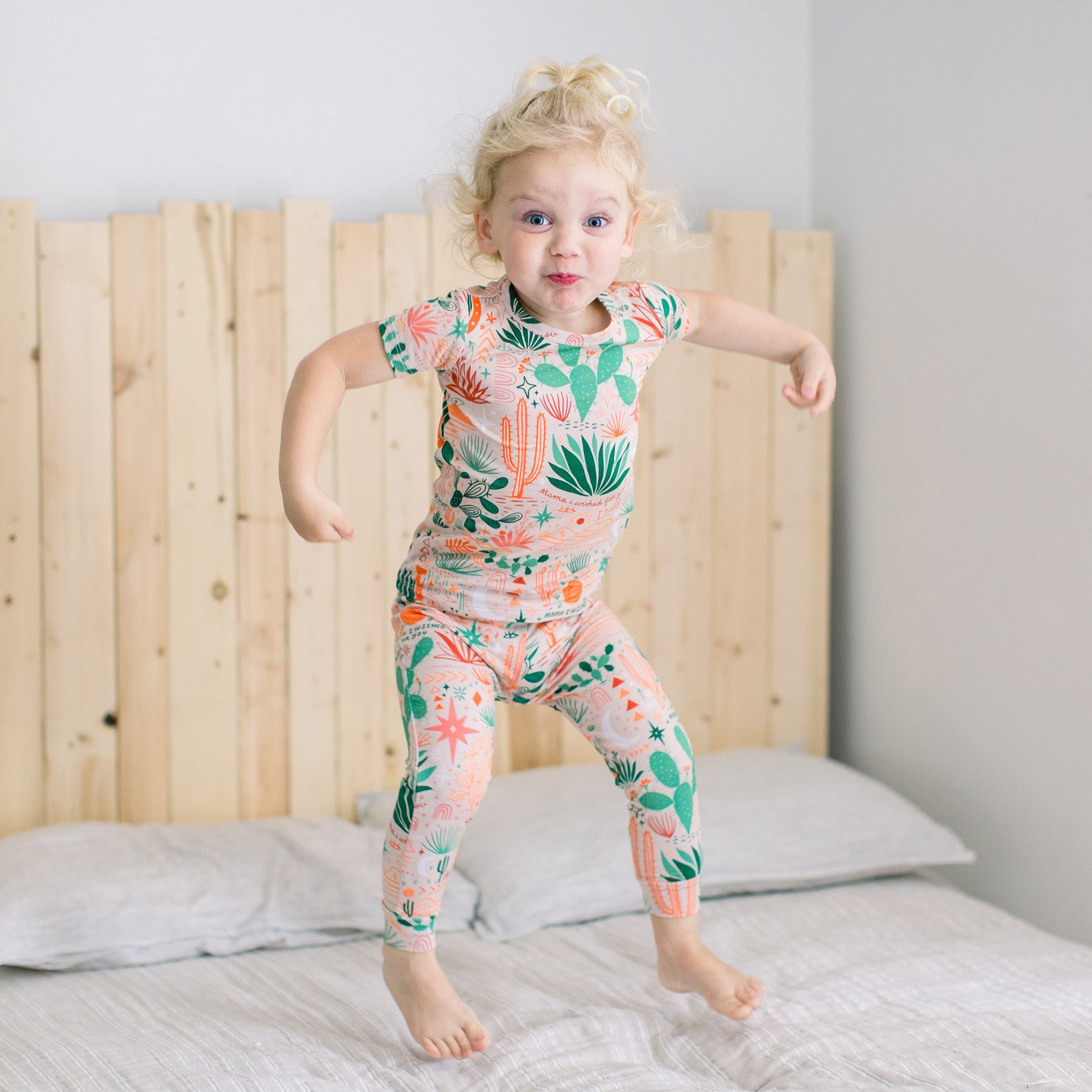 The Second-Skin 2-Piece Short Sleeve Pajama | Desert Cactus (Beige)