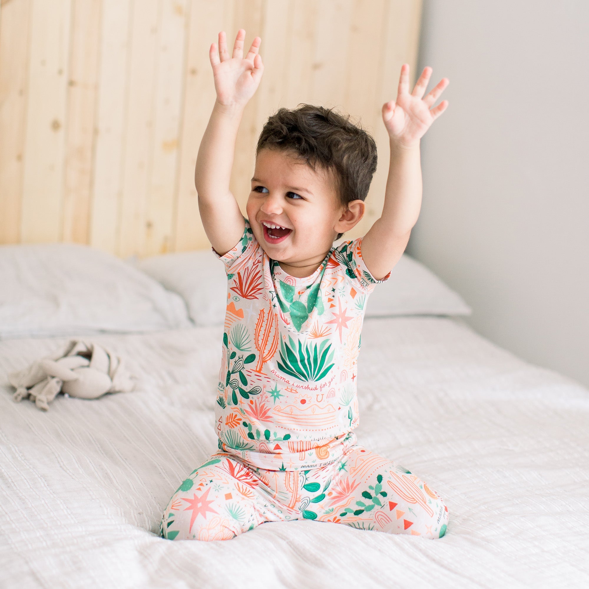 The Second-Skin 2-Piece Short Sleeve Pajama | Desert Cactus (Beige)